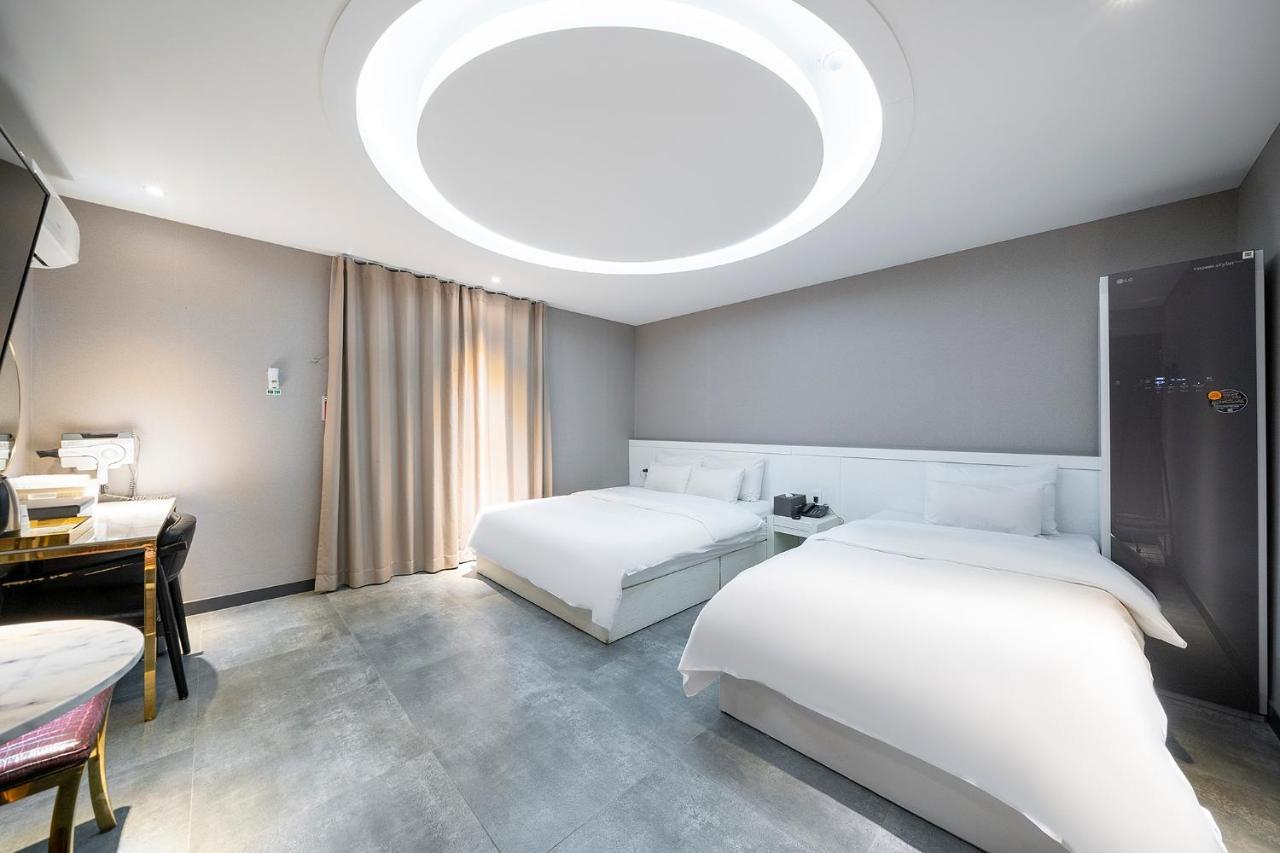 Knox Hotel Cheonan Bagian luar foto