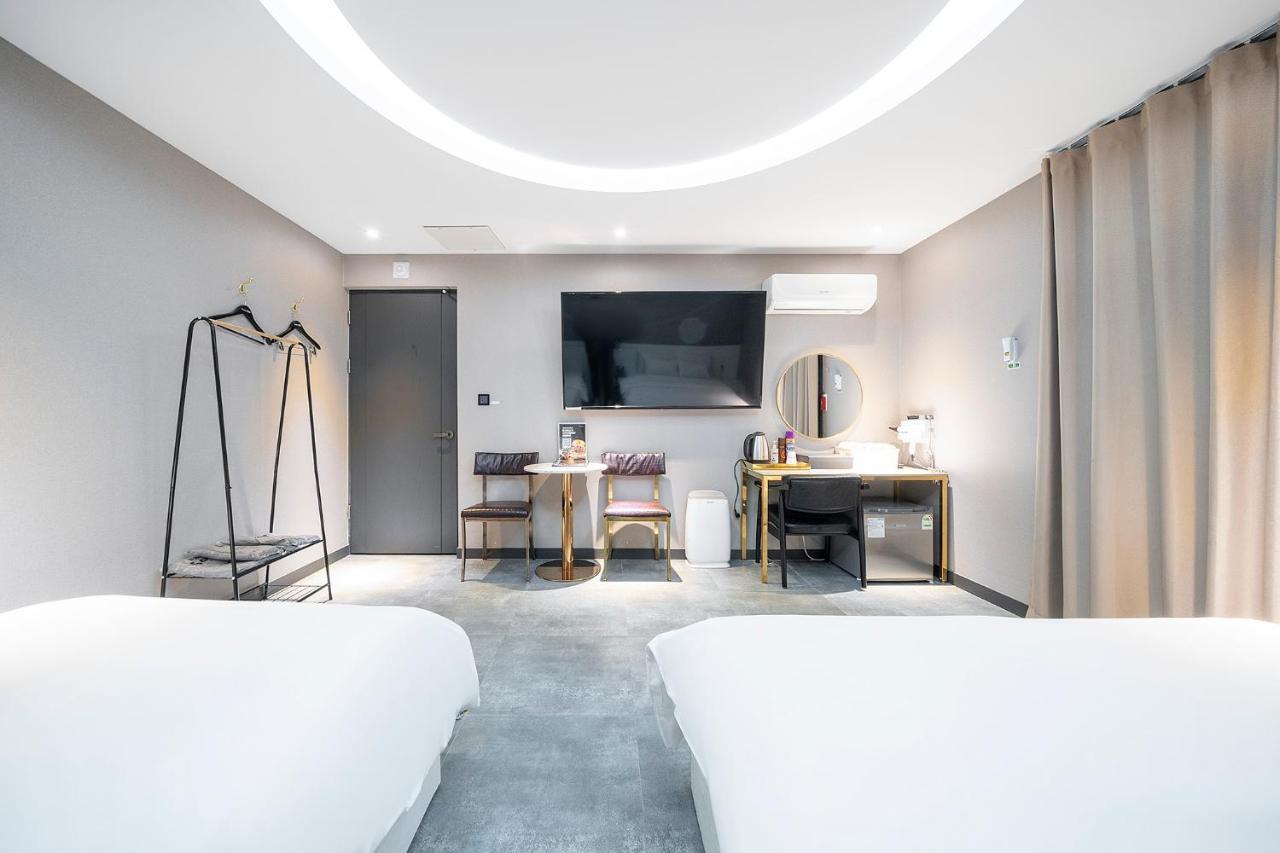 Knox Hotel Cheonan Bagian luar foto