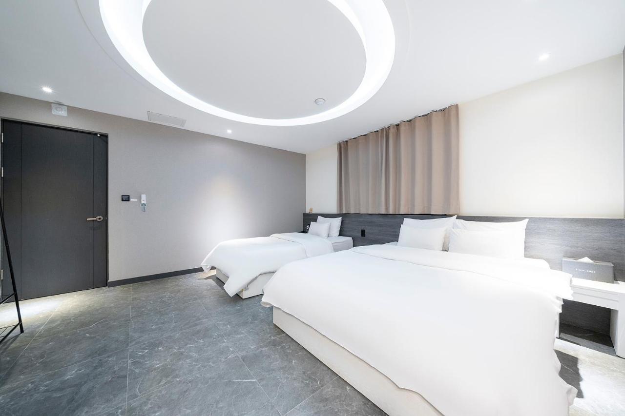 Knox Hotel Cheonan Bagian luar foto