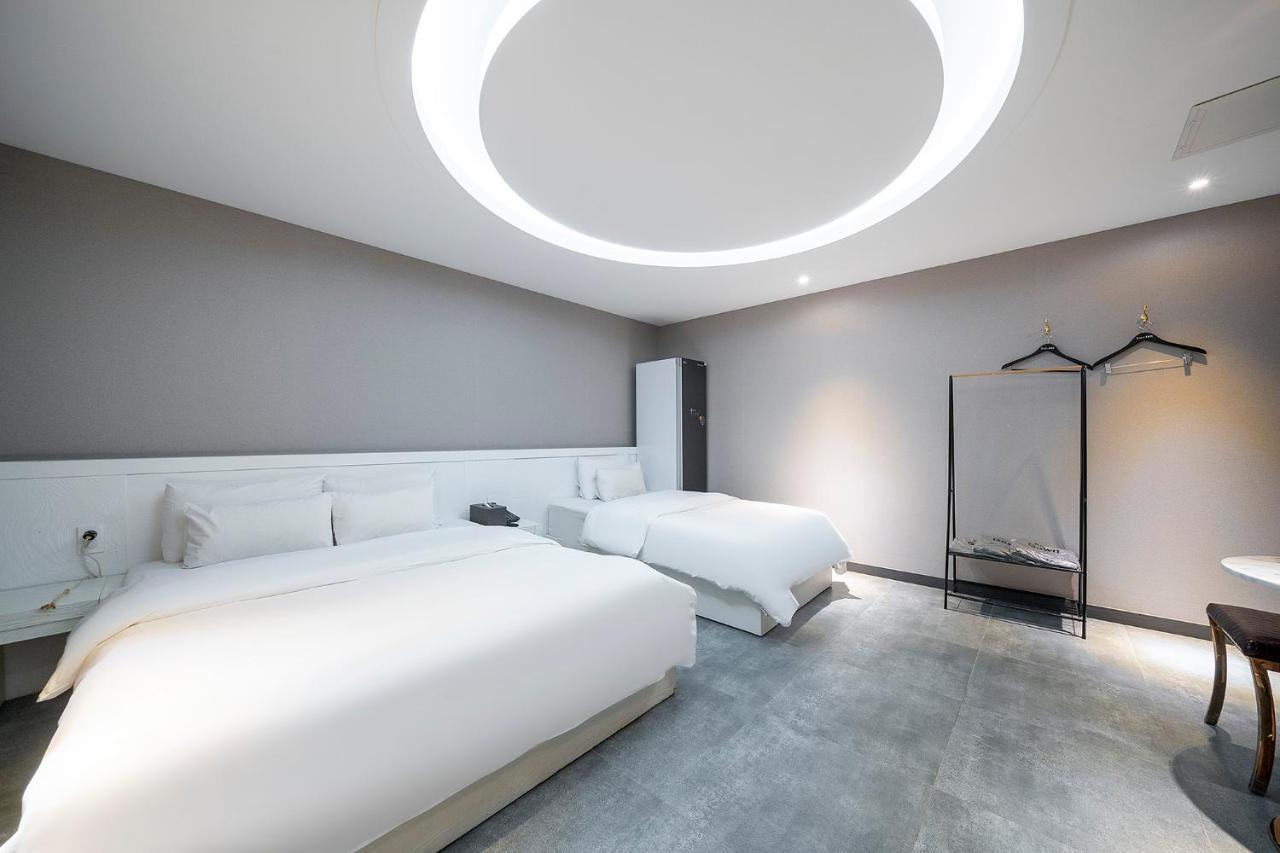 Knox Hotel Cheonan Bagian luar foto