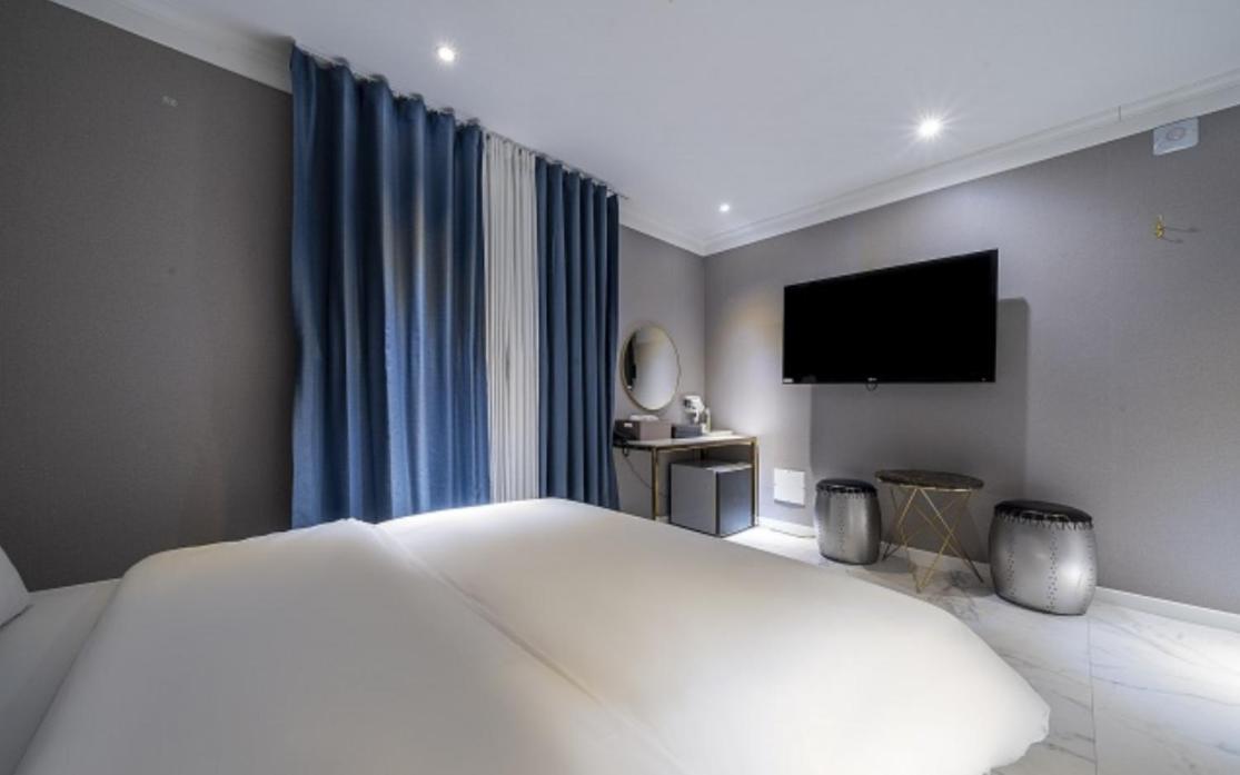 Knox Hotel Cheonan Bagian luar foto