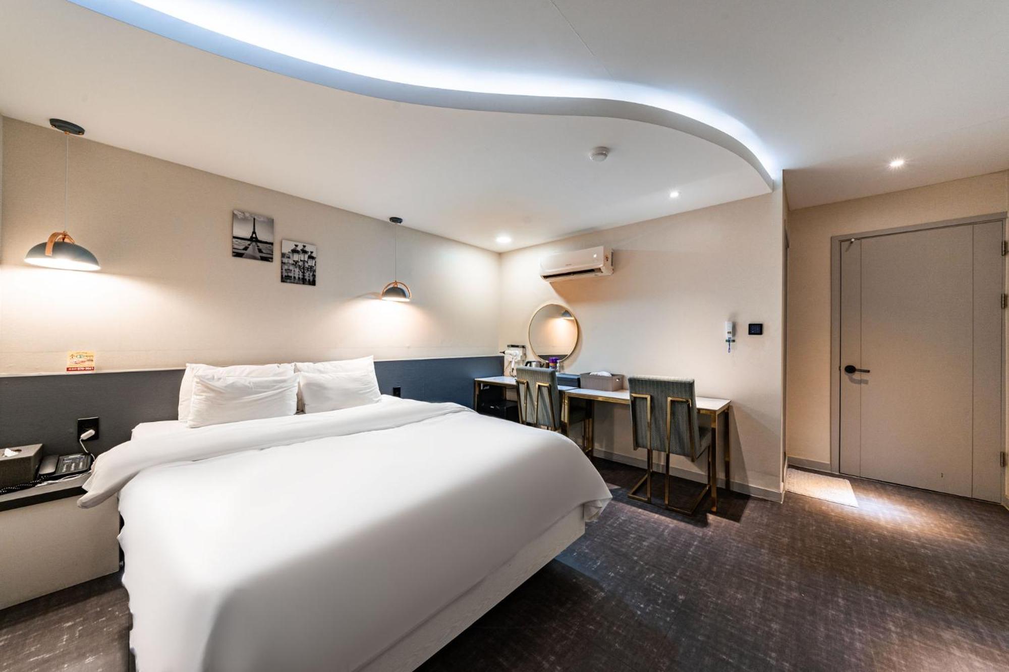 Knox Hotel Cheonan Bagian luar foto