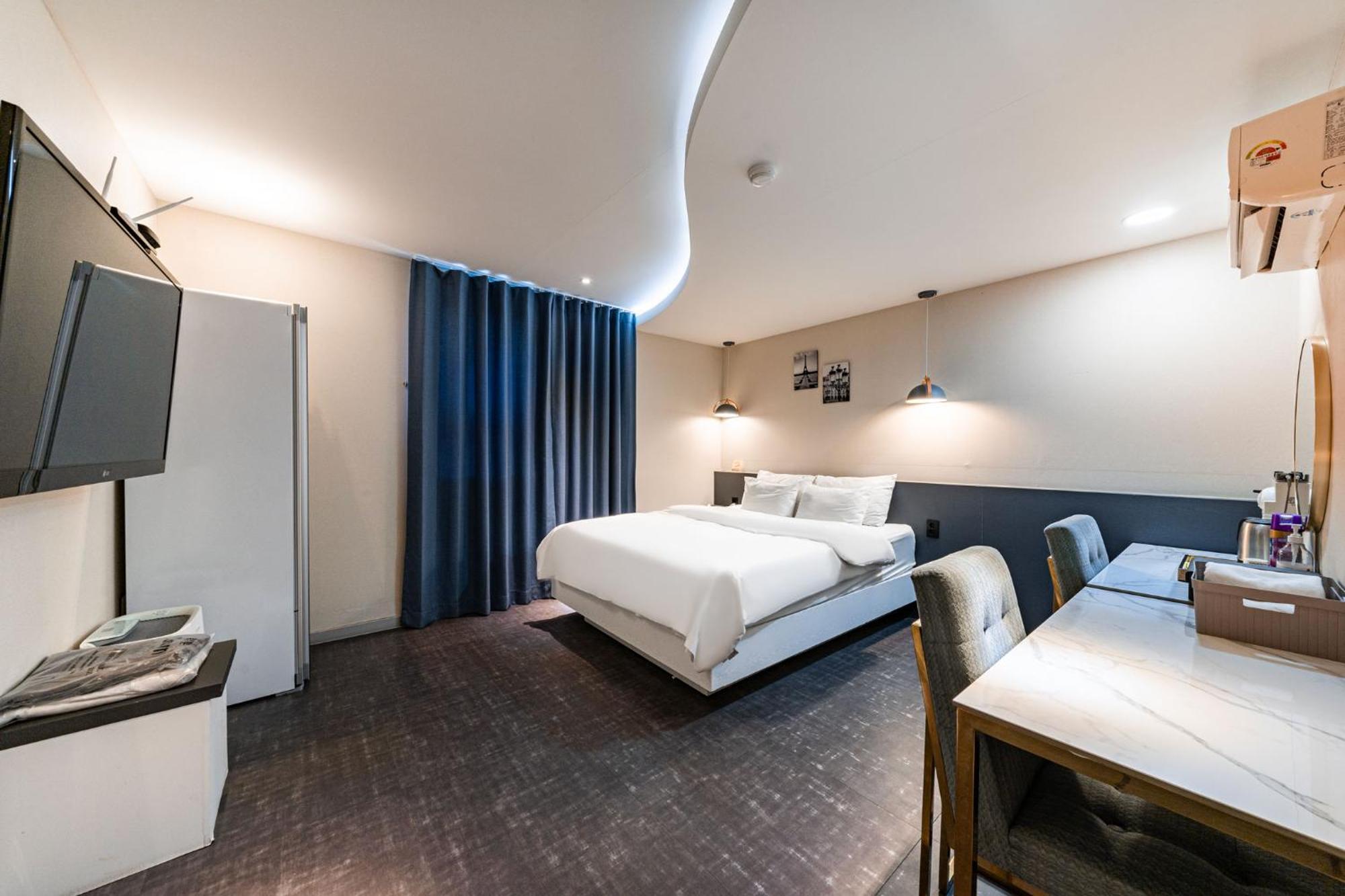 Knox Hotel Cheonan Bagian luar foto